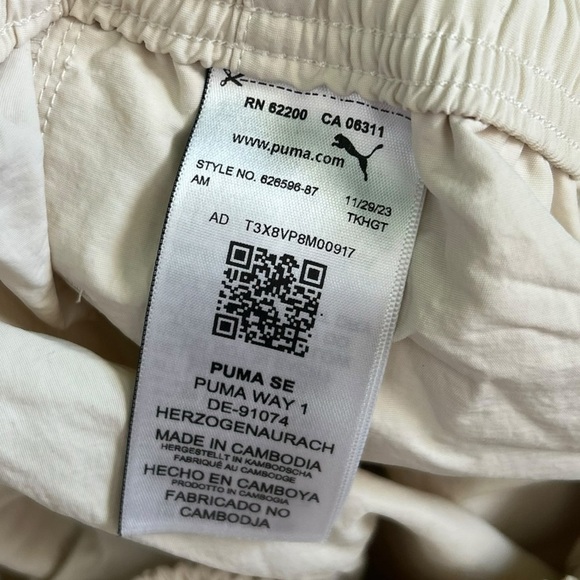 Puma Women’s Turn It Up Cargo Track Pants Y2k Style Nylon Pants Mini Logo Medium - Picture 5 of 8